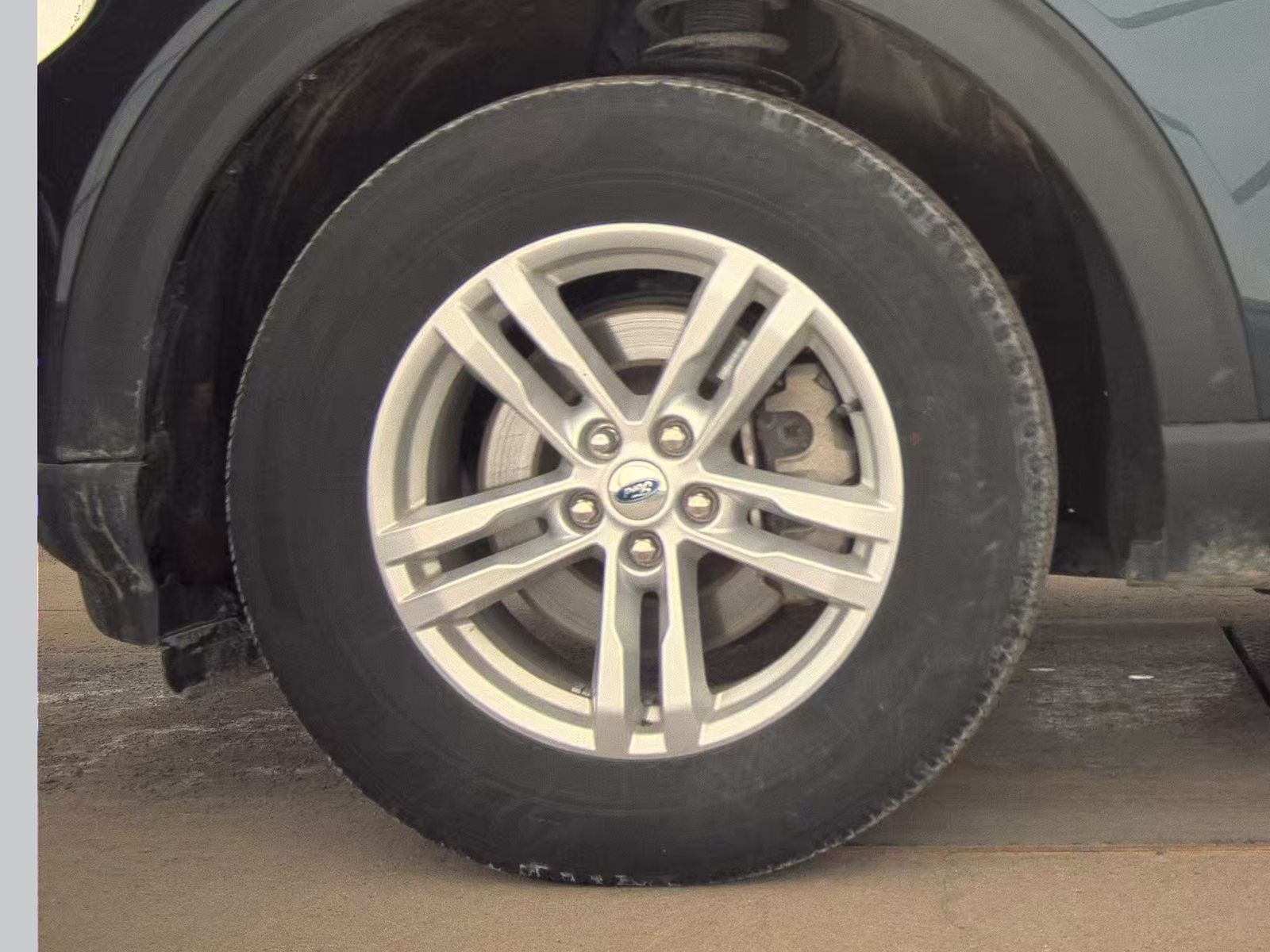 2024 Ford Explorer XLT AWD