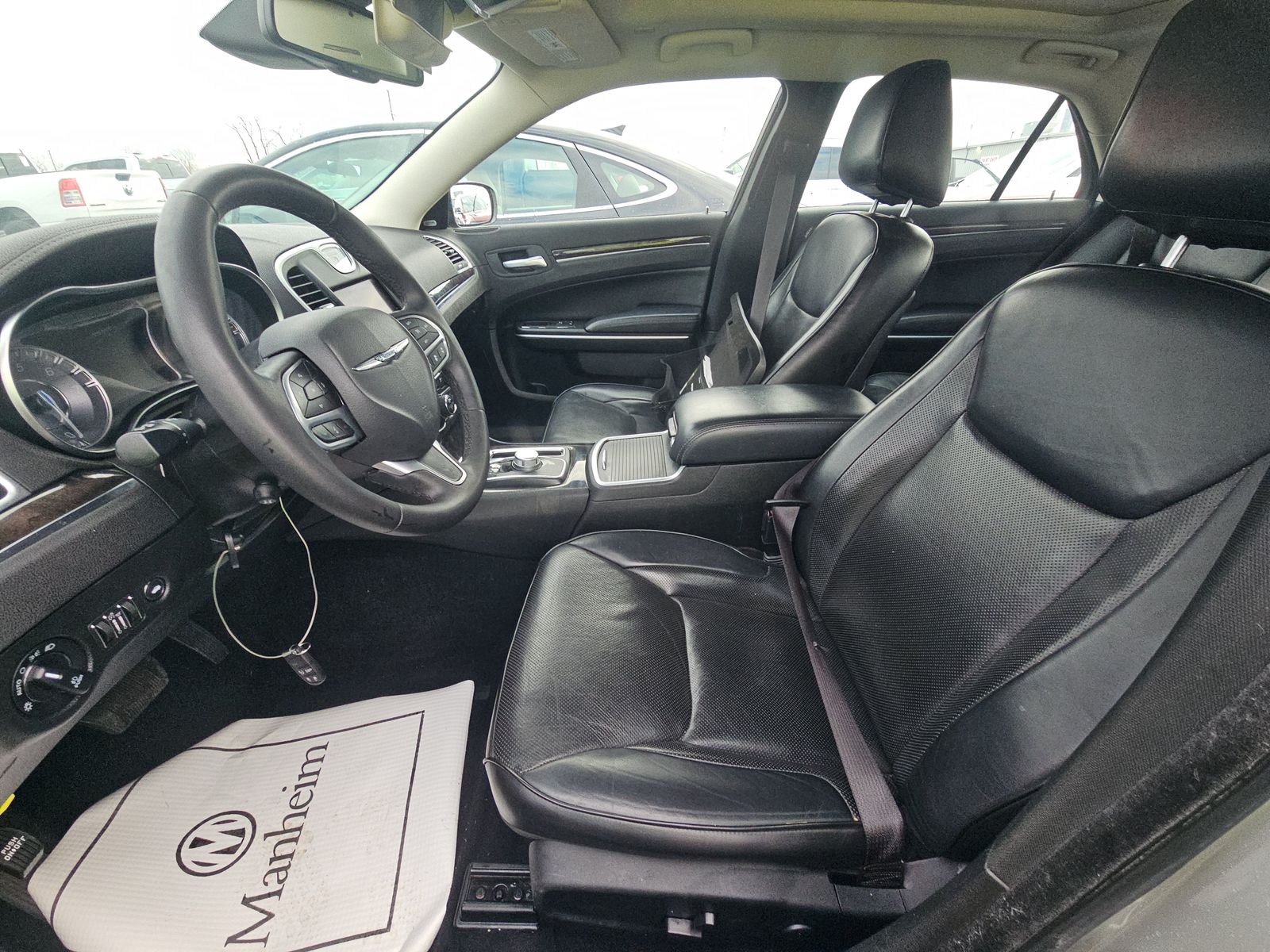 2022 Chrysler 300 Touring L AWD