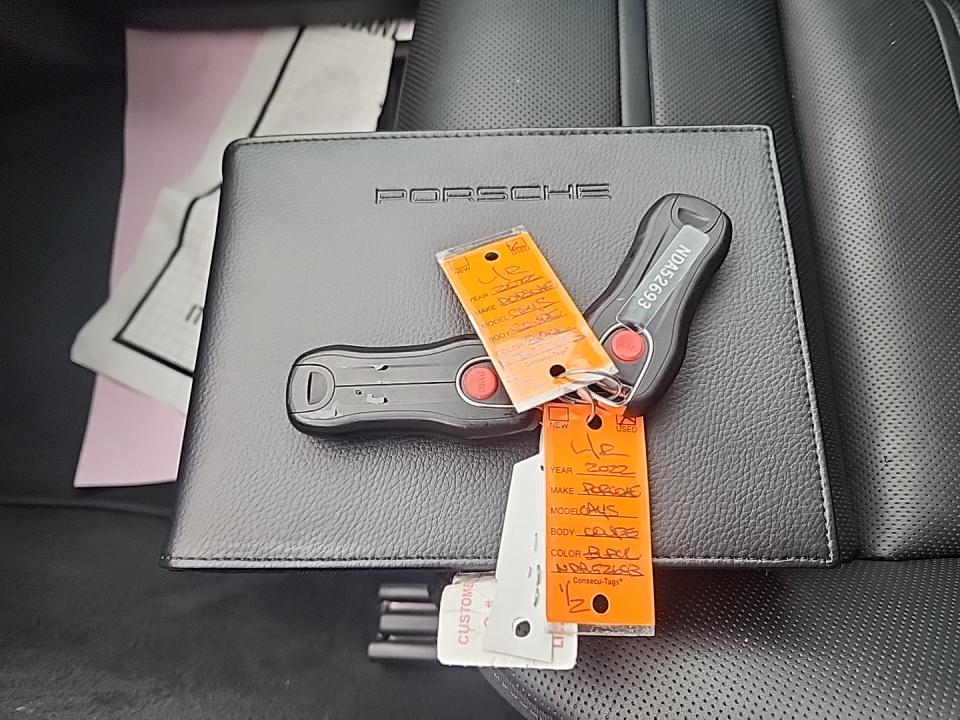 2022 Porsche Cayenne S Platinum Edition AWD