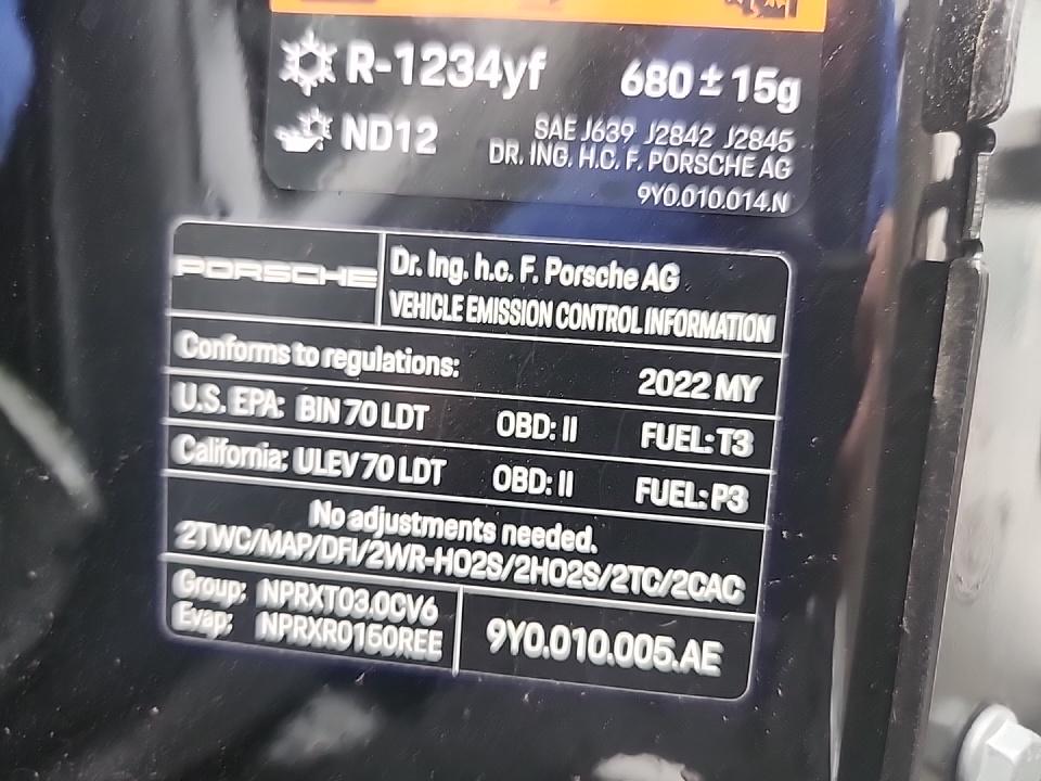 2022 Porsche Cayenne S Platinum Edition AWD