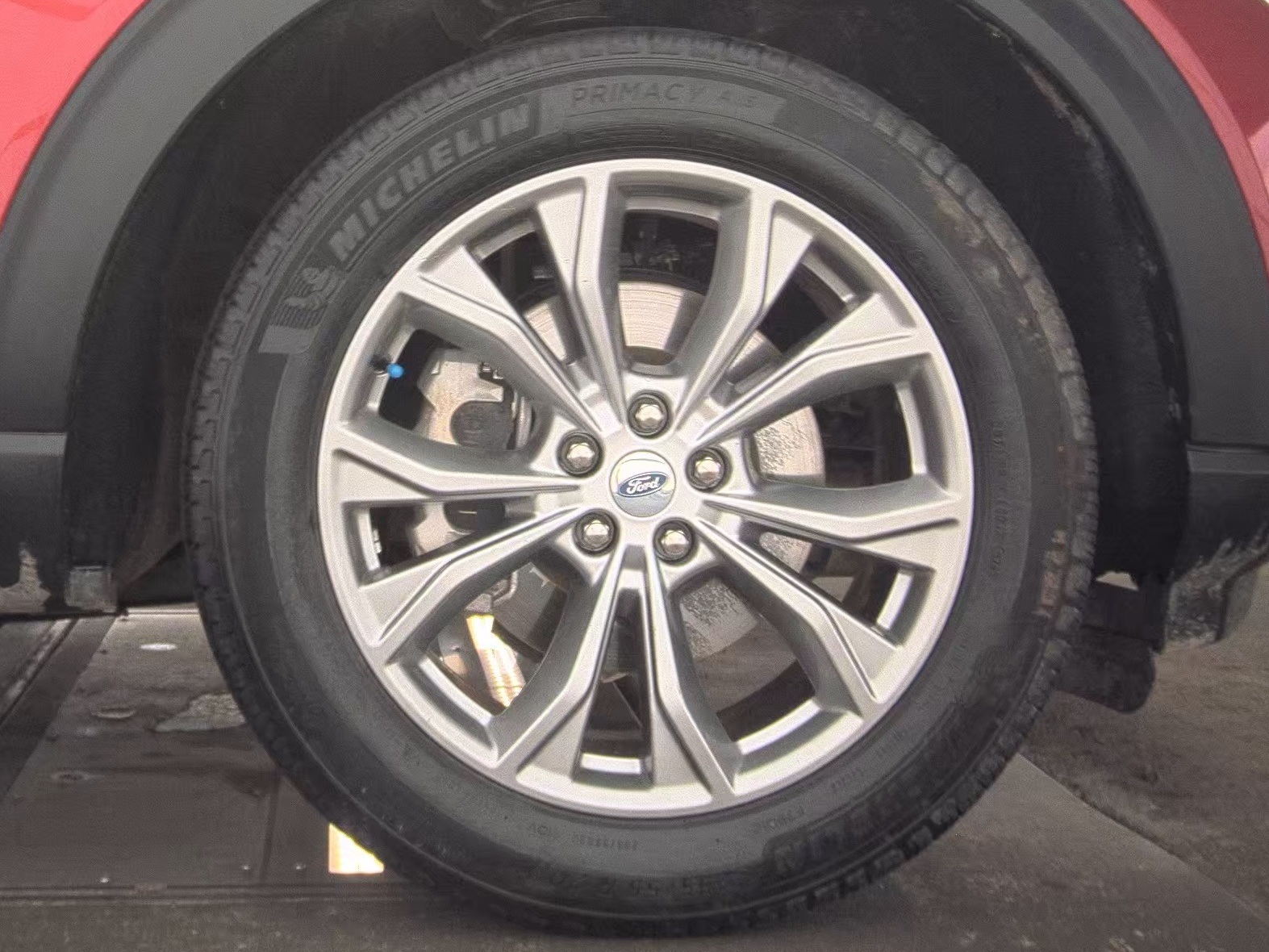 2023 Ford Explorer XLT RWD