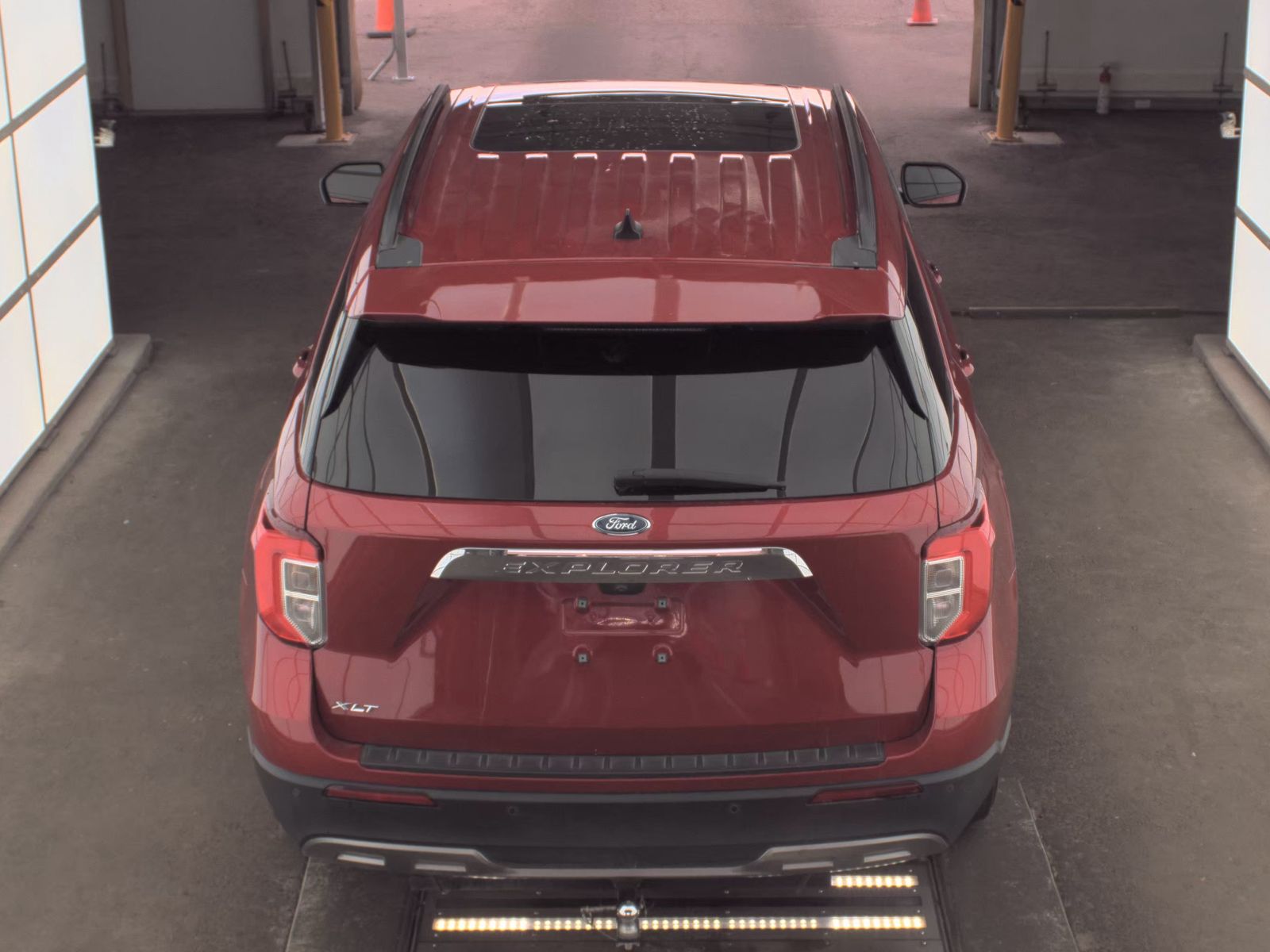 2023 Ford Explorer XLT RWD