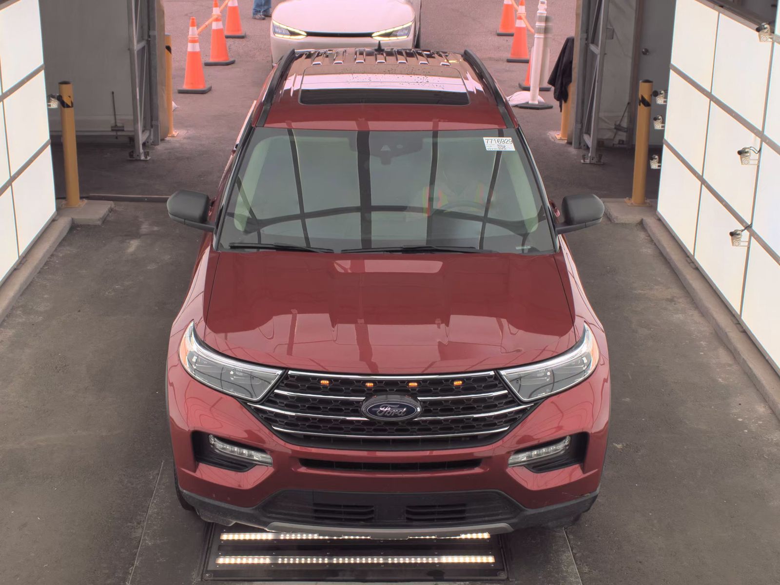 2023 Ford Explorer XLT RWD