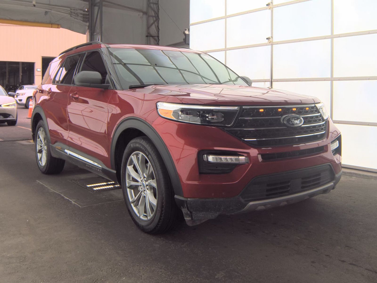 2023 Ford Explorer XLT RWD
