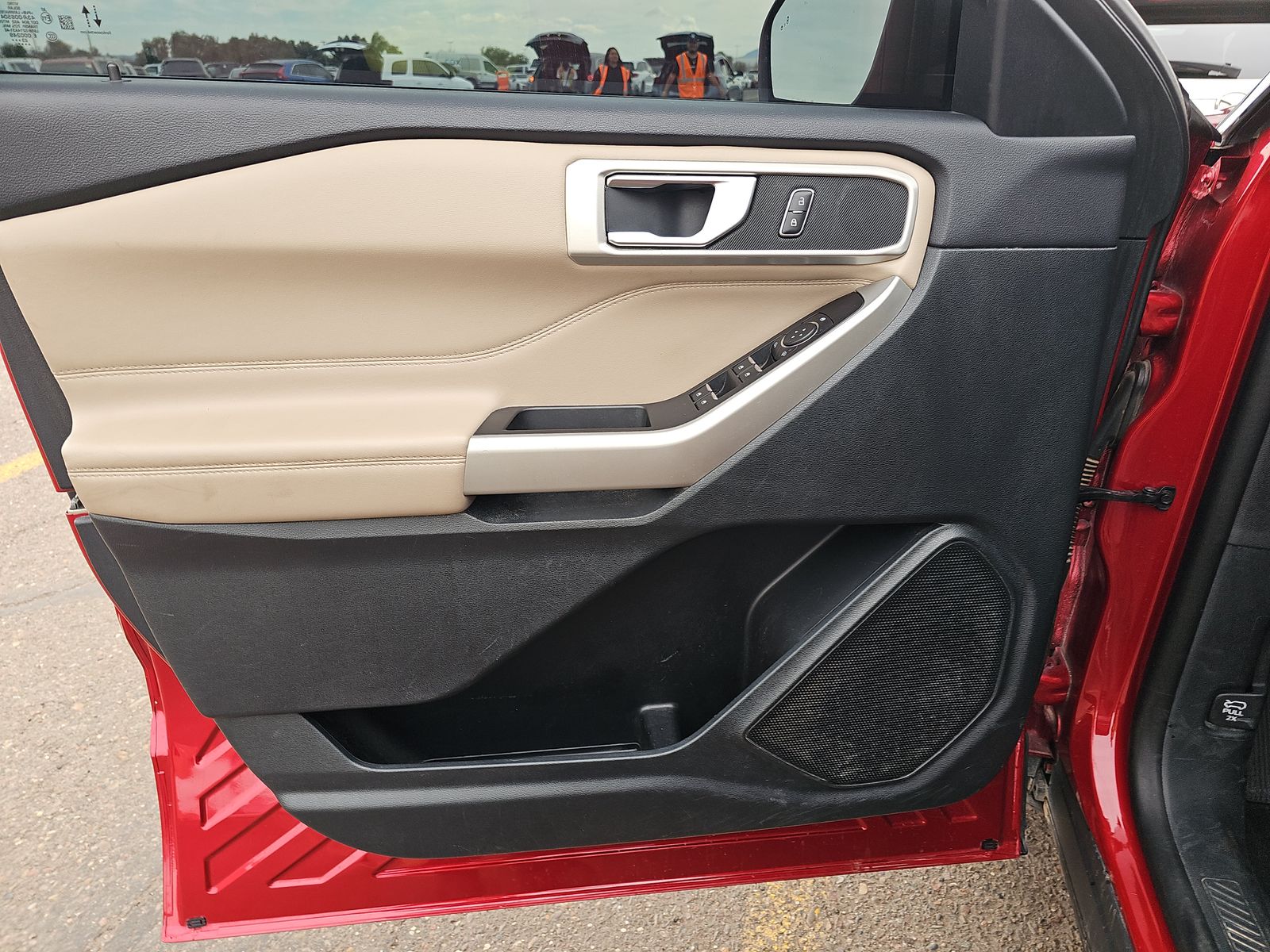 2023 Ford Explorer XLT RWD