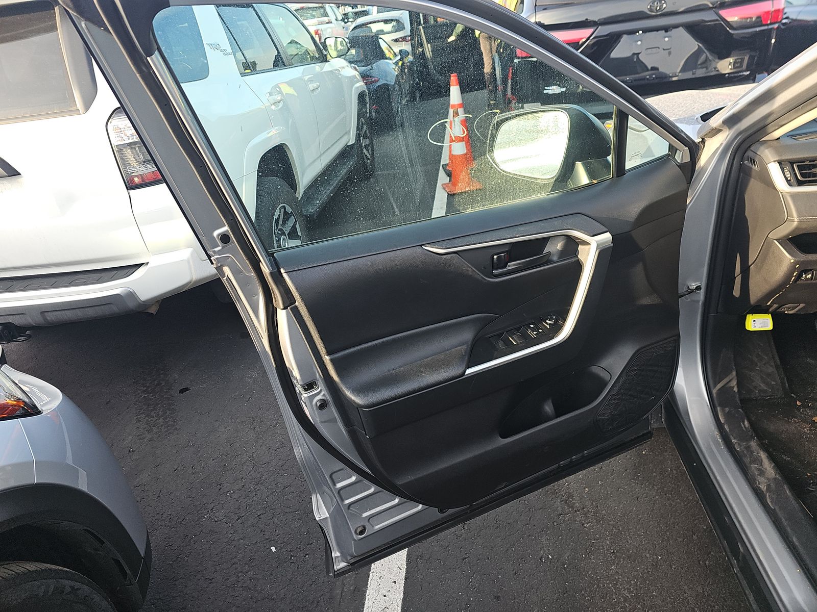 2024 Toyota RAV4 LE AWD