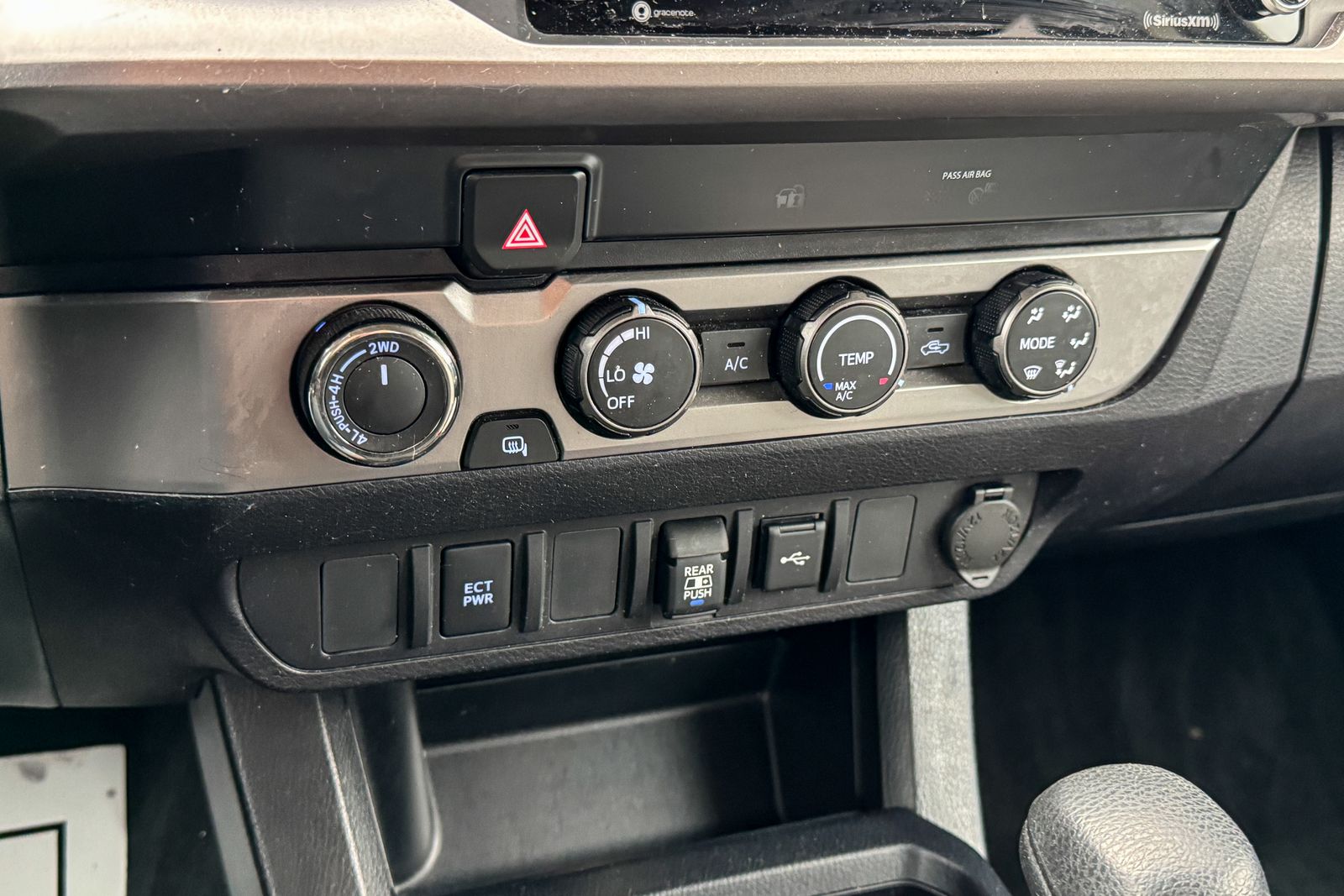 2020 Toyota Tacoma SR5 AWD