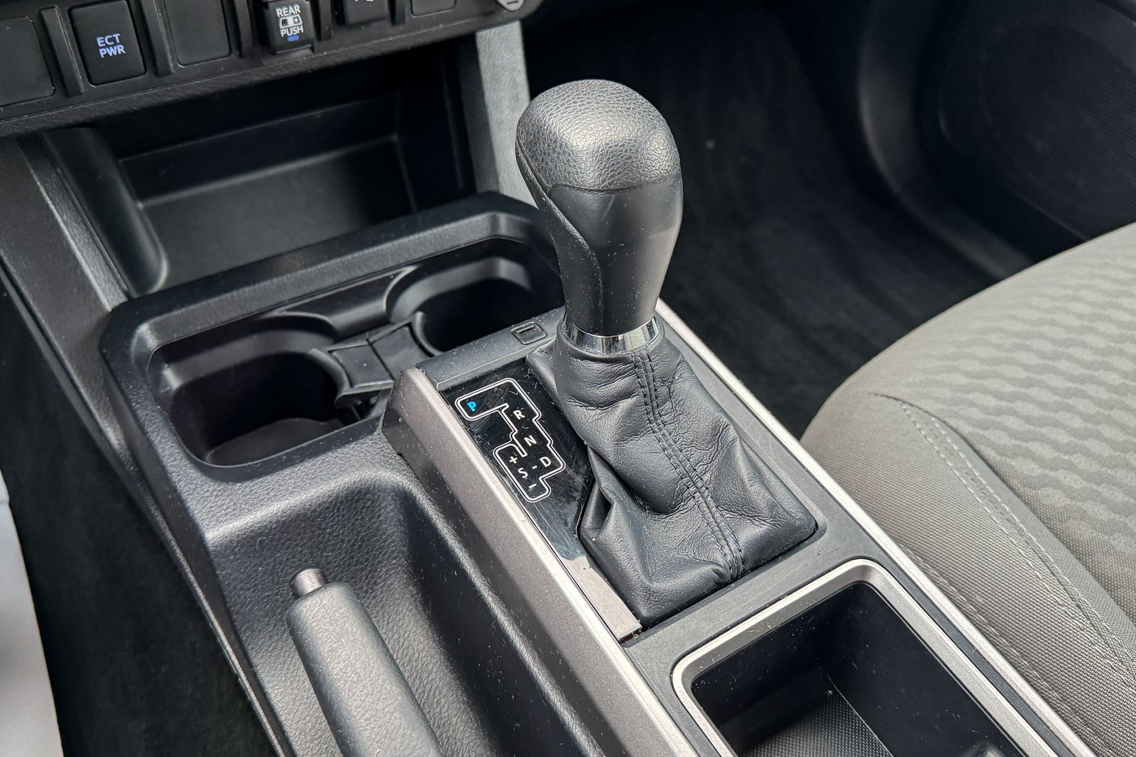 2020 Toyota Tacoma SR5 AWD