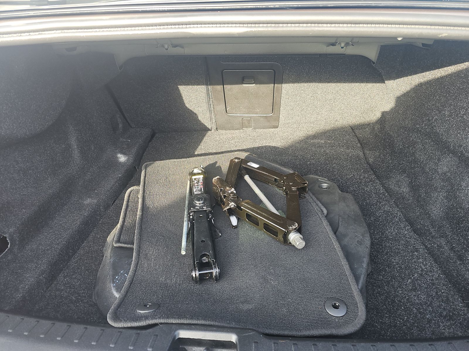 2024 Volvo S60 B5 Plus AWD