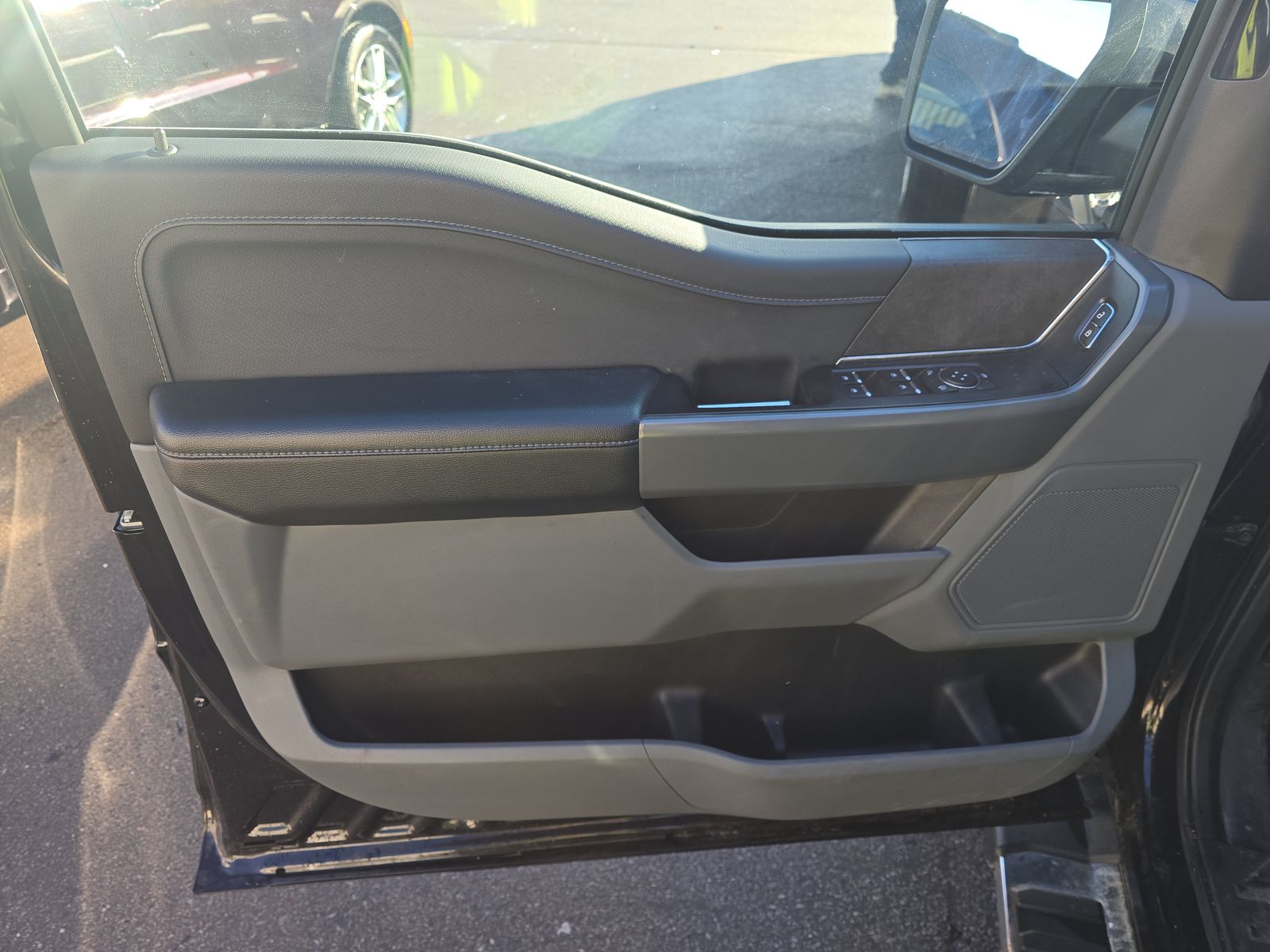 2024 Ford F-150 Hybrid XLT AWD