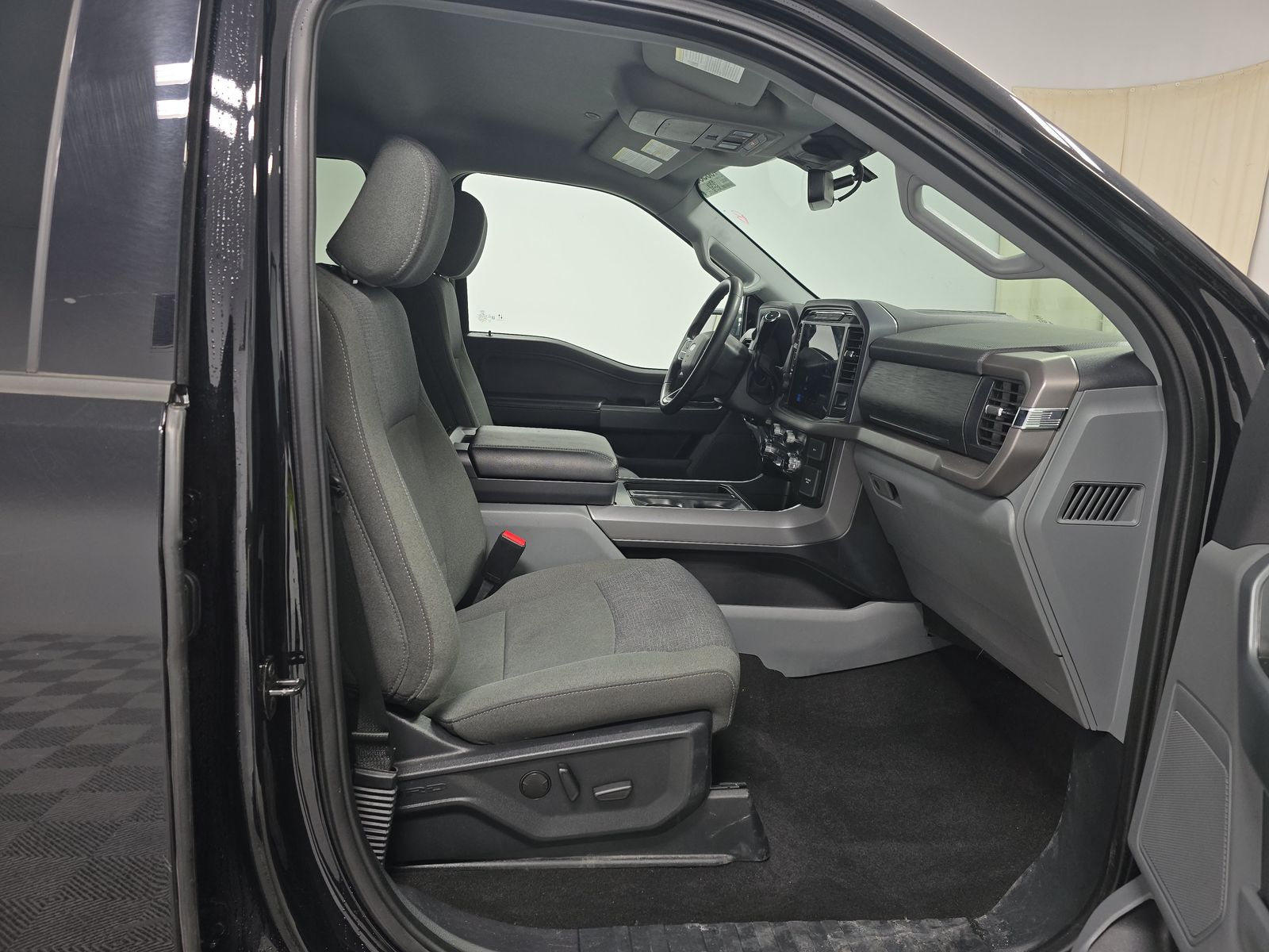 2024 Ford F-150 Hybrid XLT AWD