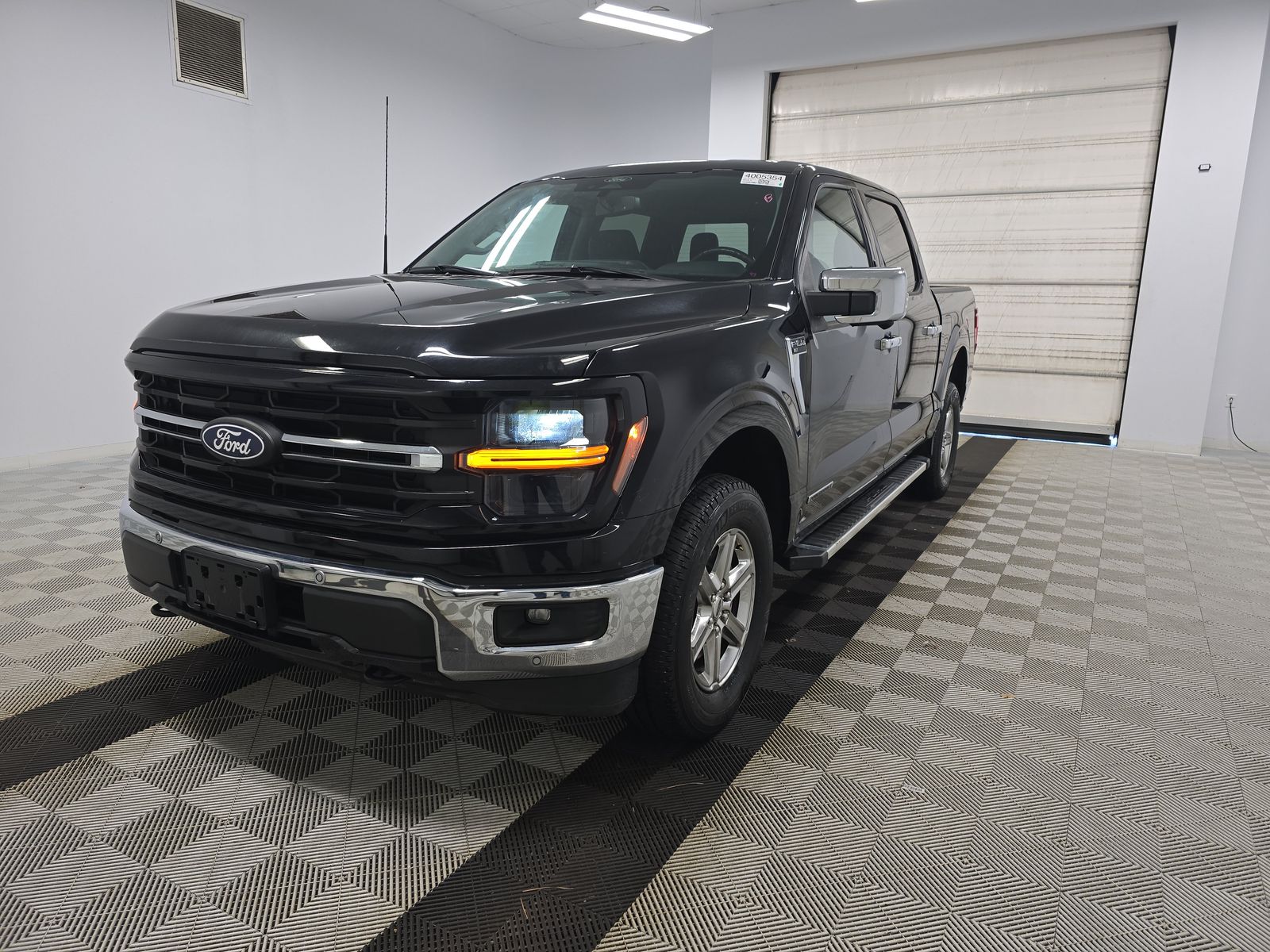 2024 Ford F-150 Hybrid XLT AWD