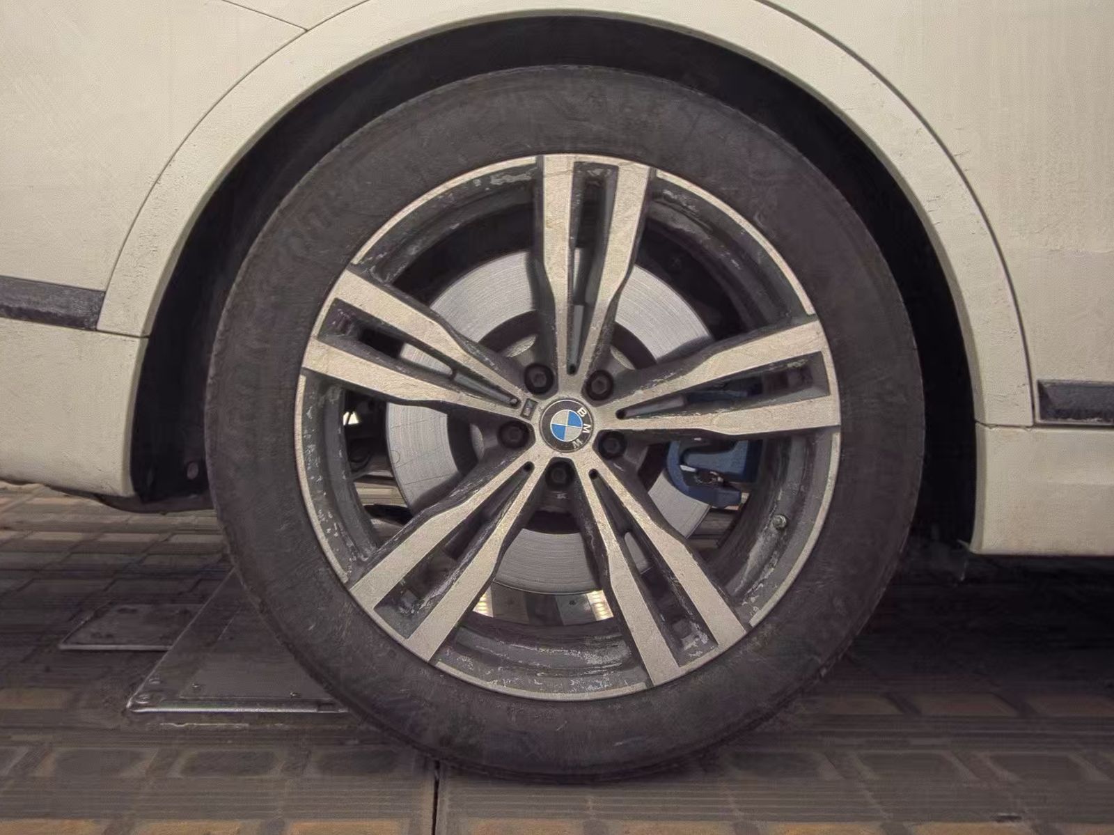 2020 BMW X7 M50i AWD