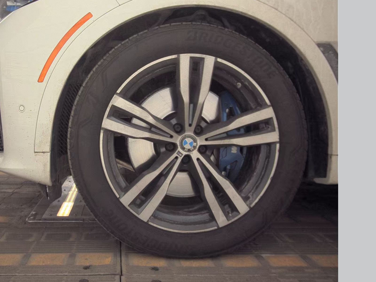 2020 BMW X7 M50i AWD