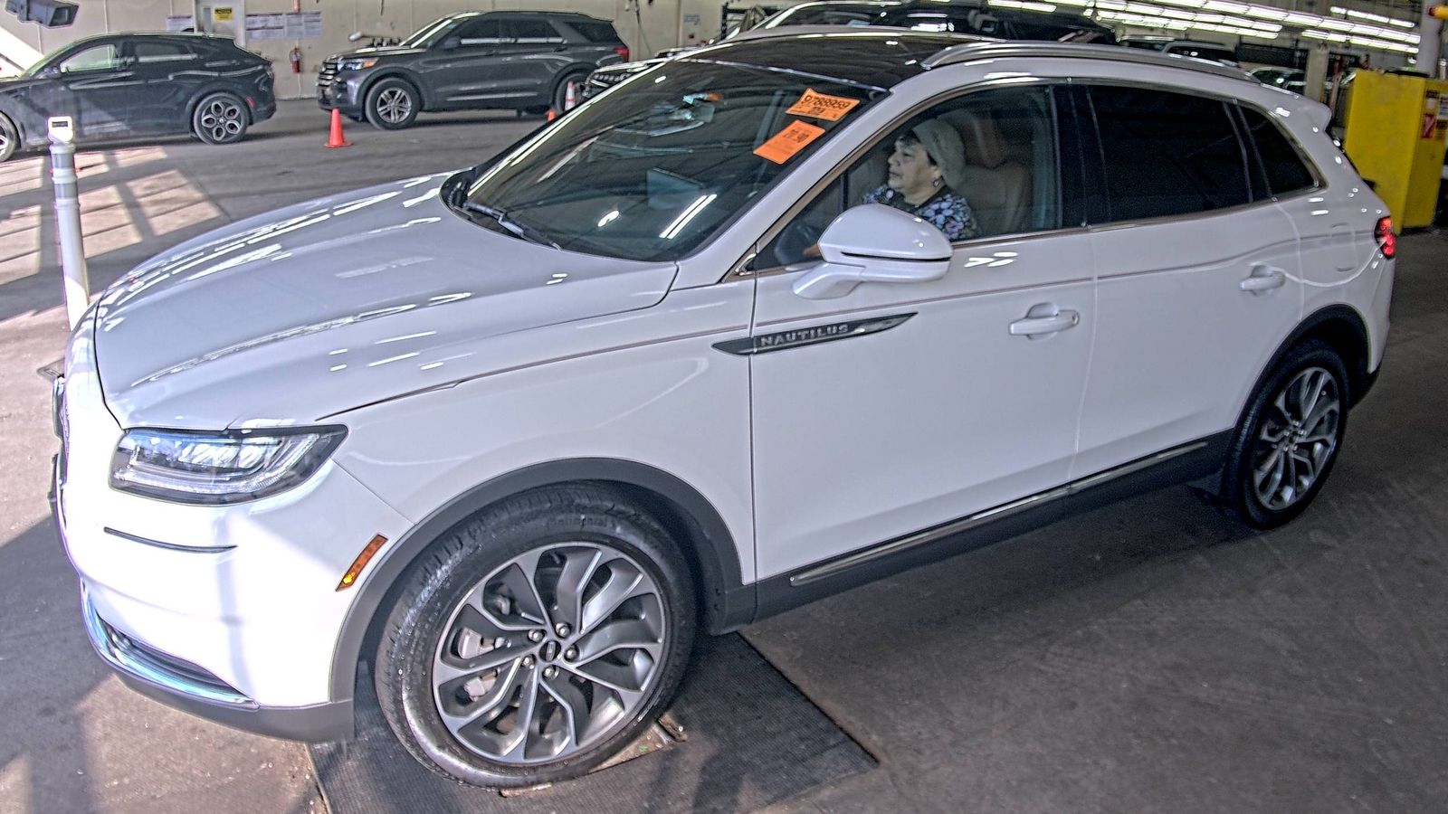 2022 Lincoln Nautilus Reserve AWD