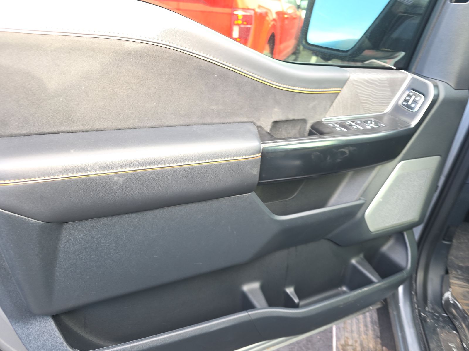 2023 Ford F-150 Platinum AWD