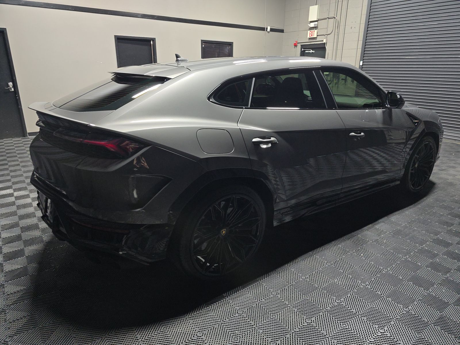 2025 Lamborghini Urus Plug-In Hybrid SE AWD