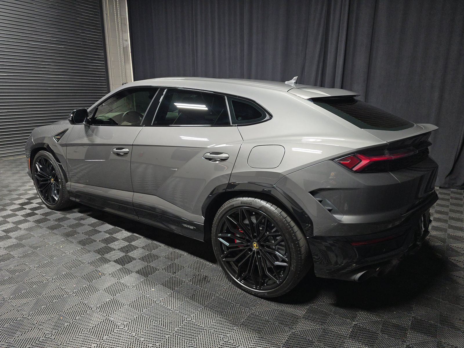 2025 Lamborghini Urus Plug-In Hybrid SE AWD
