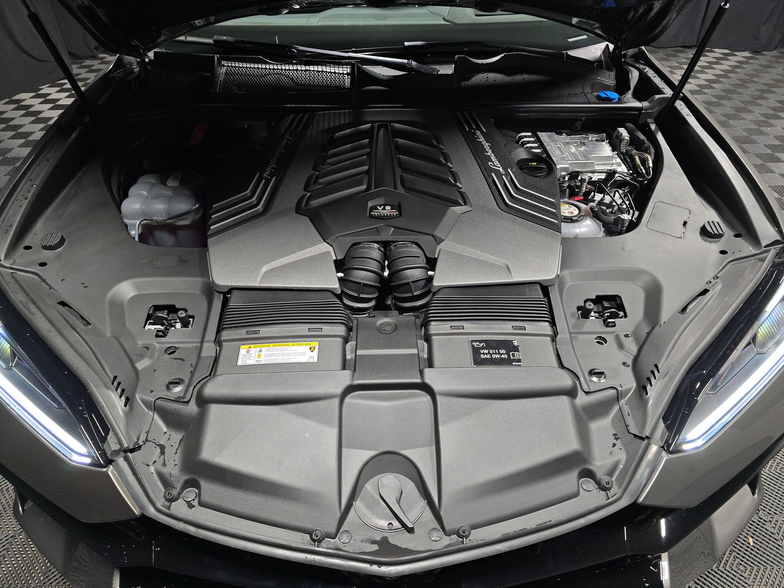 2025 Lamborghini Urus Plug-In Hybrid SE AWD