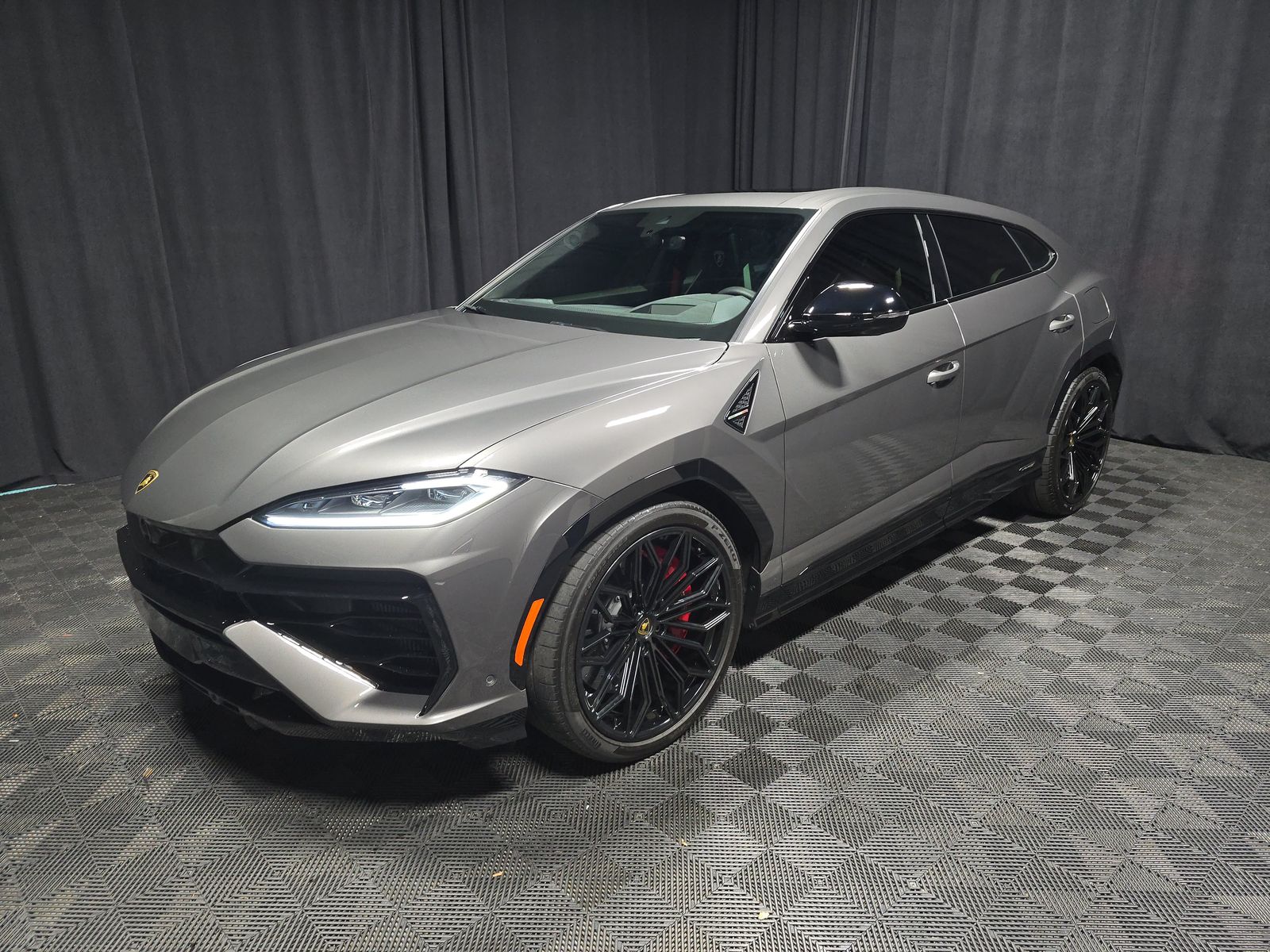 2025 Lamborghini Urus Plug-In Hybrid SE AWD