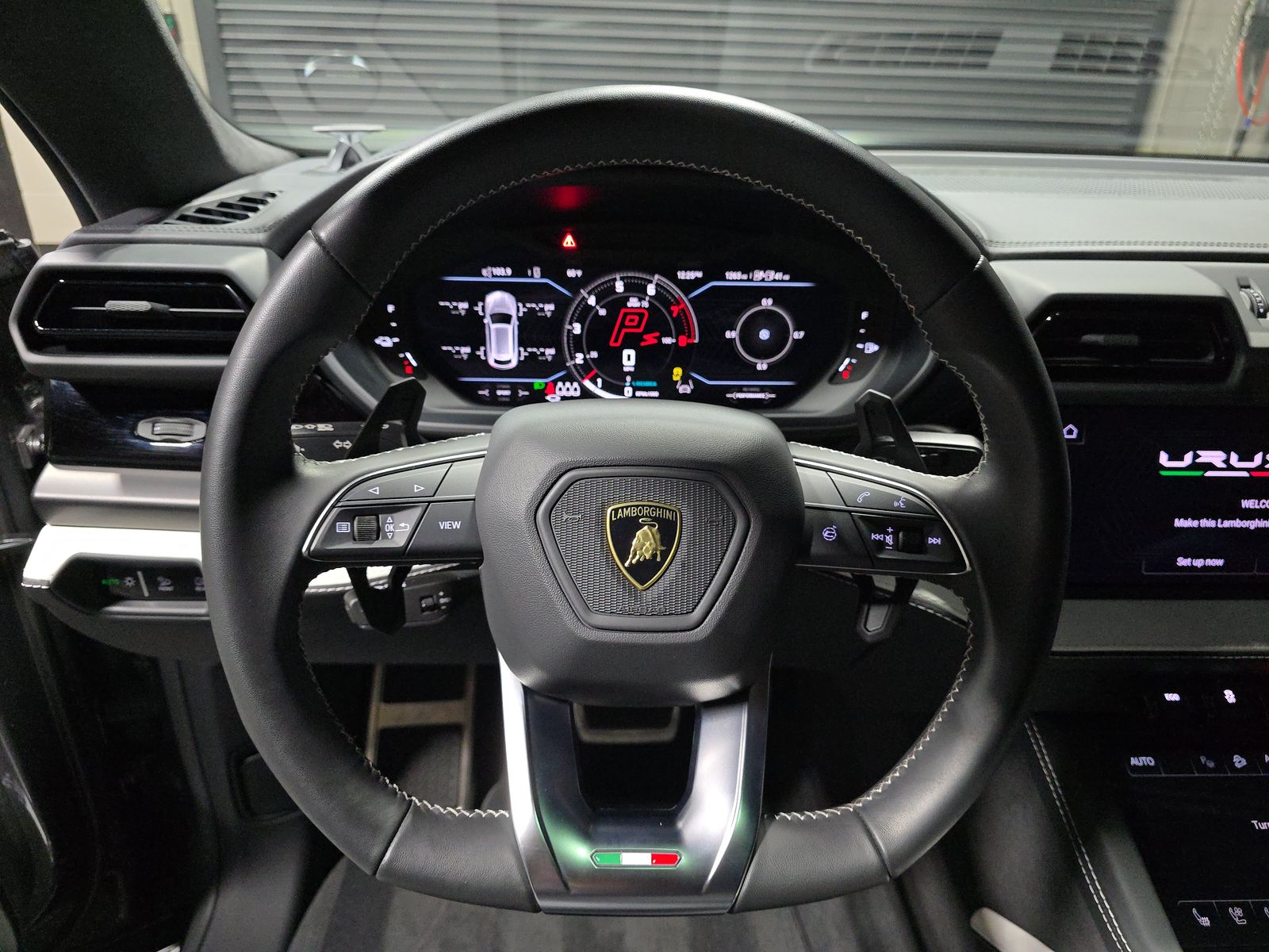 2025 Lamborghini Urus Plug-In Hybrid SE AWD