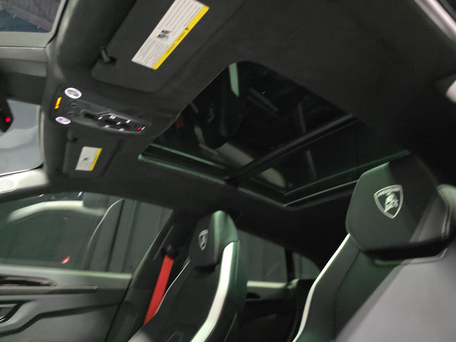 2025 Lamborghini Urus Plug-In Hybrid SE AWD