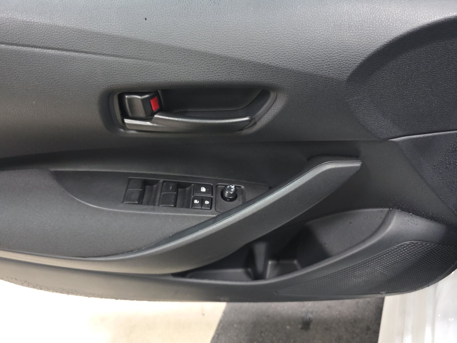 2025 Toyota Corolla LE FWD