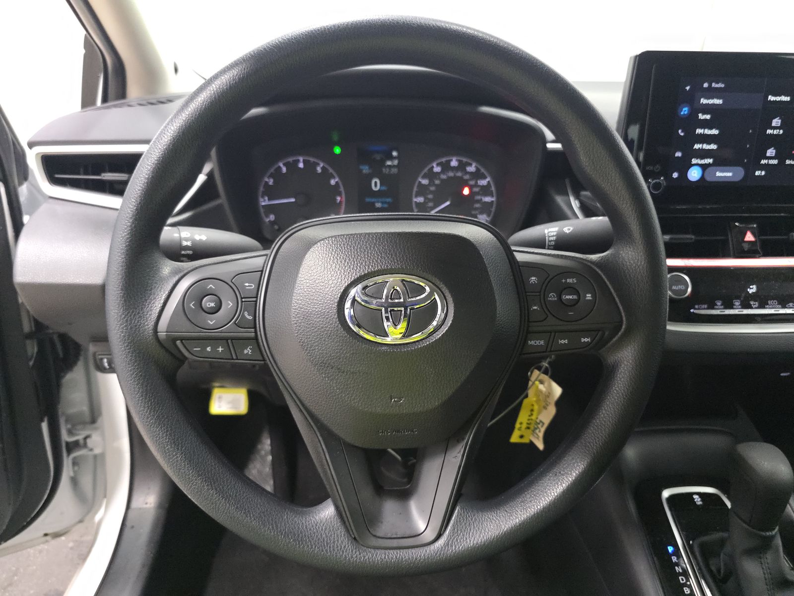 2025 Toyota Corolla LE FWD