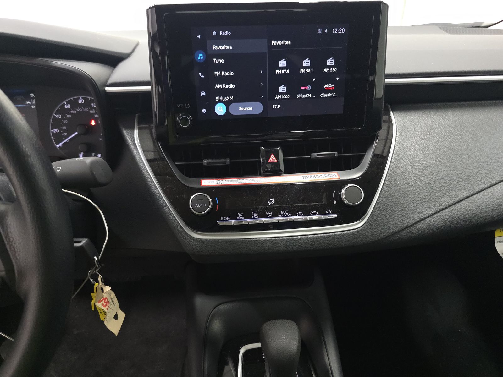 2025 Toyota Corolla LE FWD