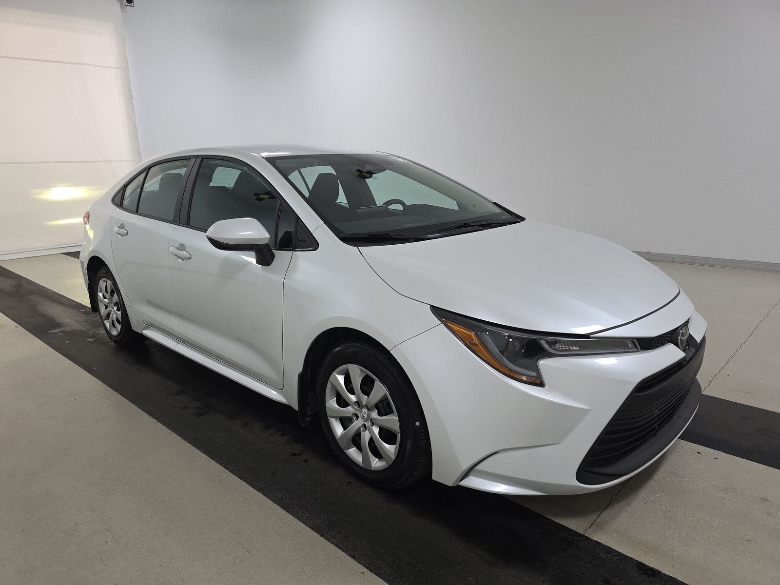 2025 Toyota Corolla LE FWD