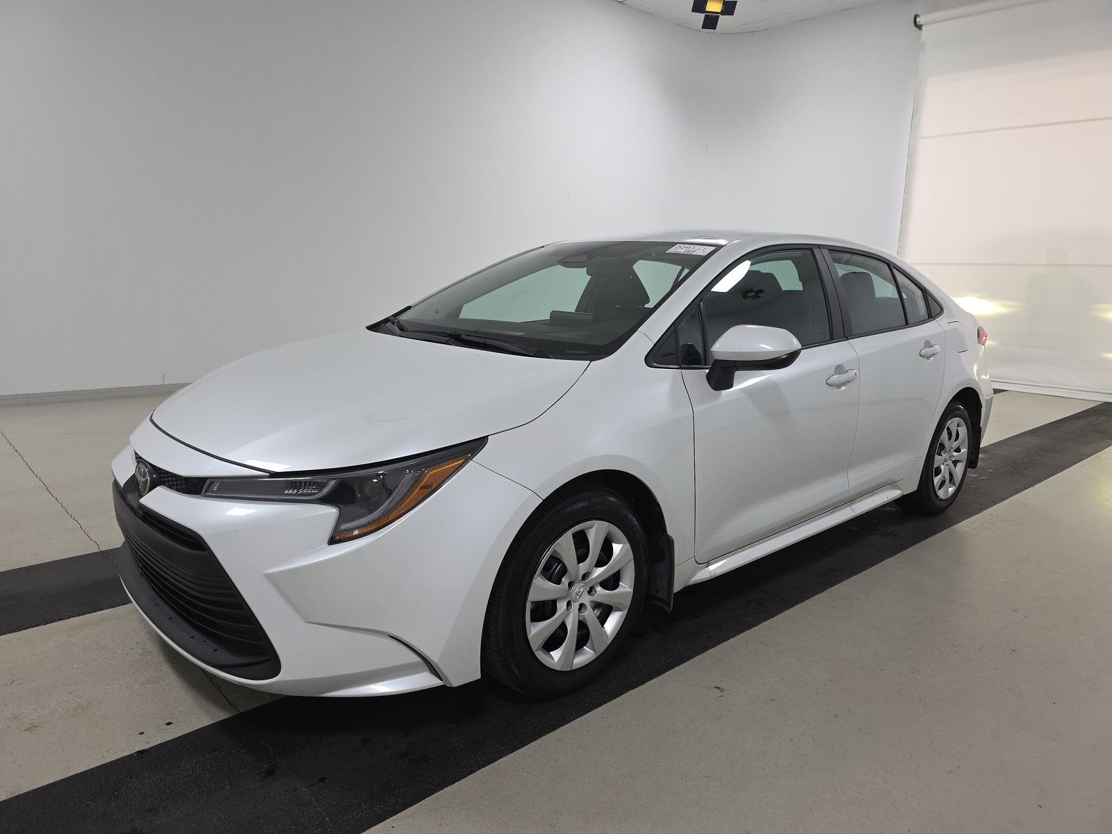 2025 Toyota Corolla LE FWD