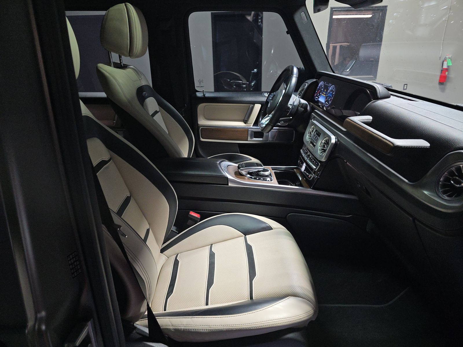 MERCEDES-BENZ G-CLASS - 9