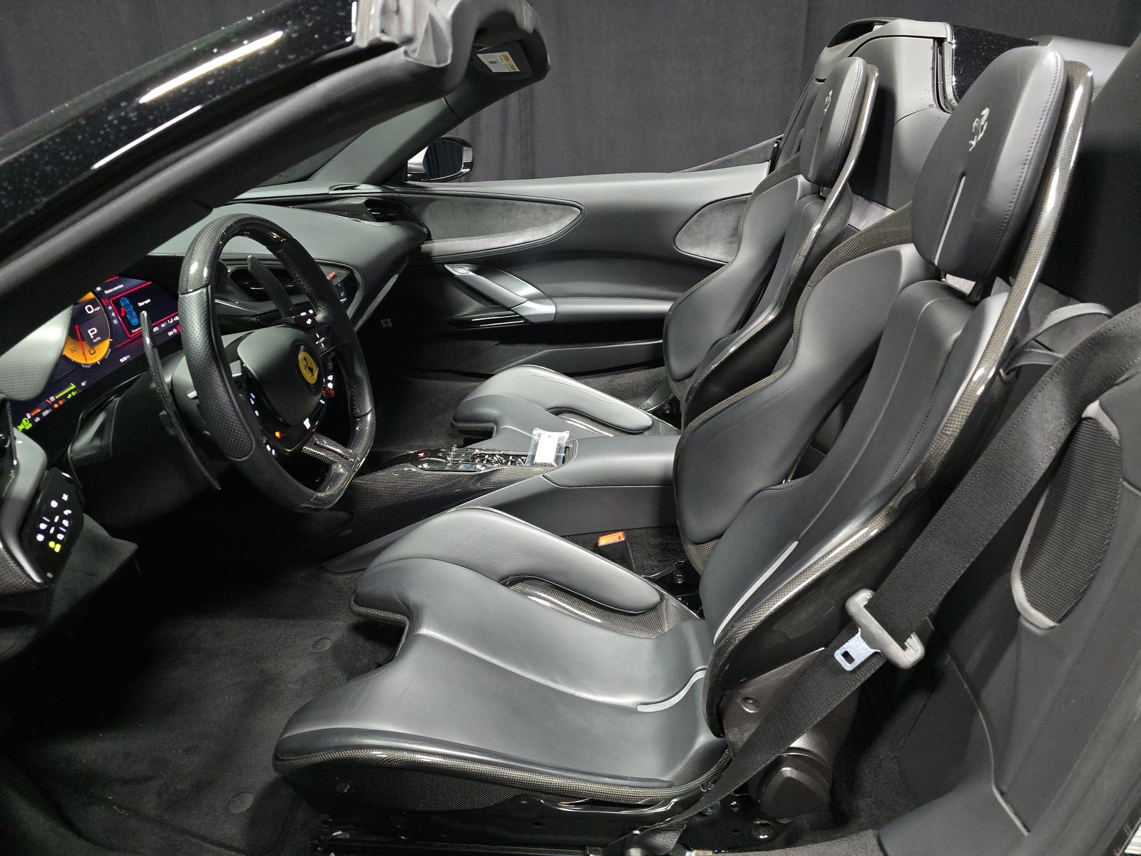 2022 Ferrari SF90 Spider Base AWD