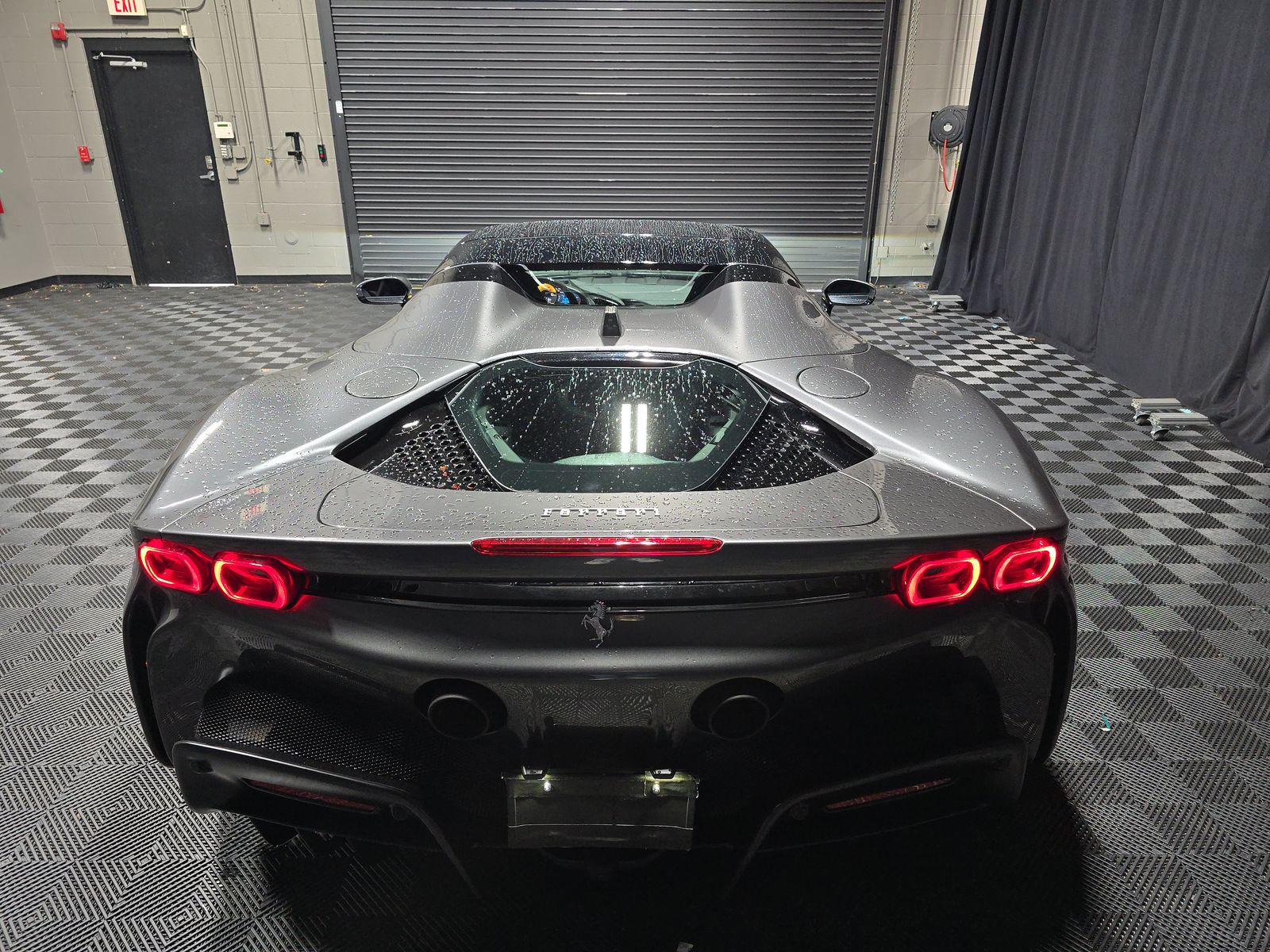 2022 Ferrari SF90 Spider Base AWD