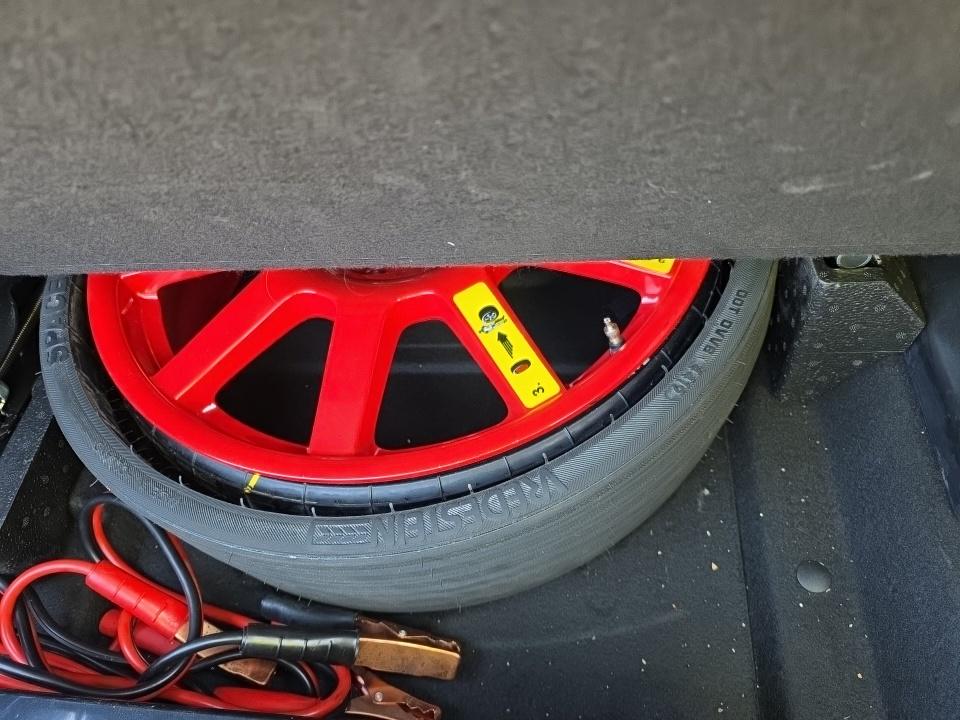 2020 Porsche Macan Base AWD