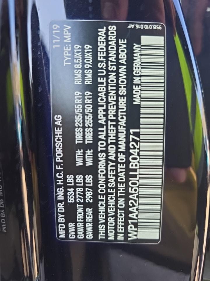 2020 Porsche Macan Base AWD