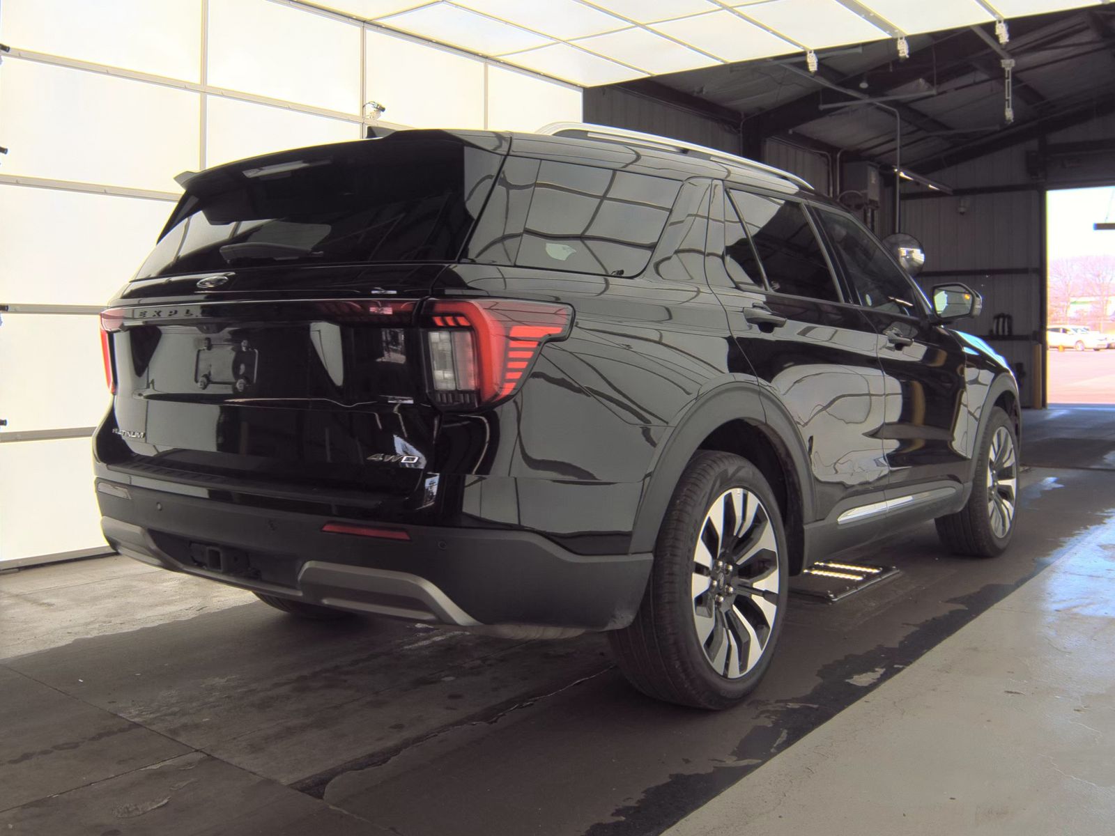 2025 Ford Explorer Platinum AWD