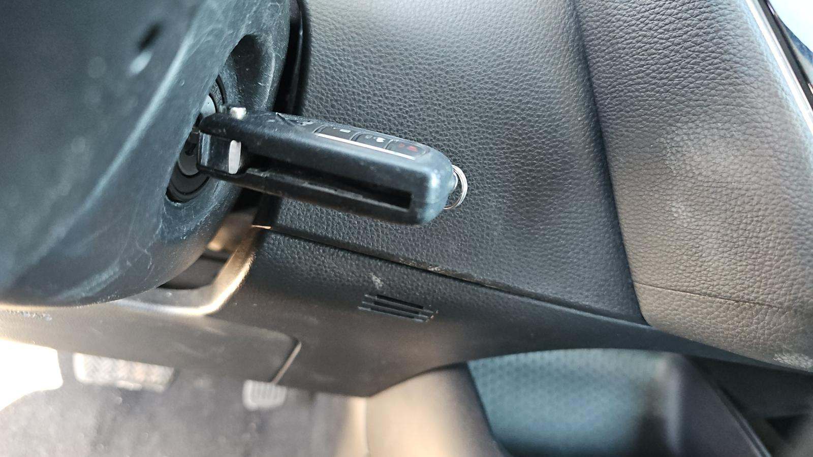 2024 Toyota Corolla LE FWD