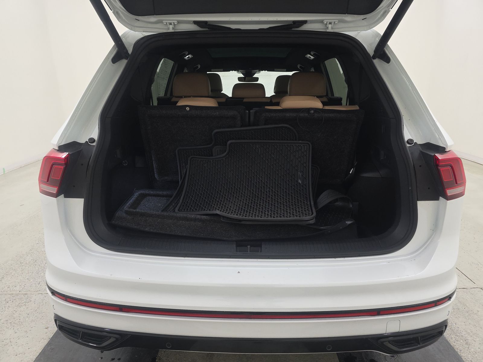 2024 Volkswagen Tiguan 2.0T SE R-Line Black FWD