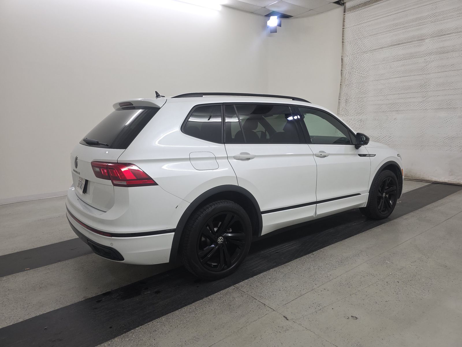 2024 Volkswagen Tiguan 2.0T SE R-Line Black FWD