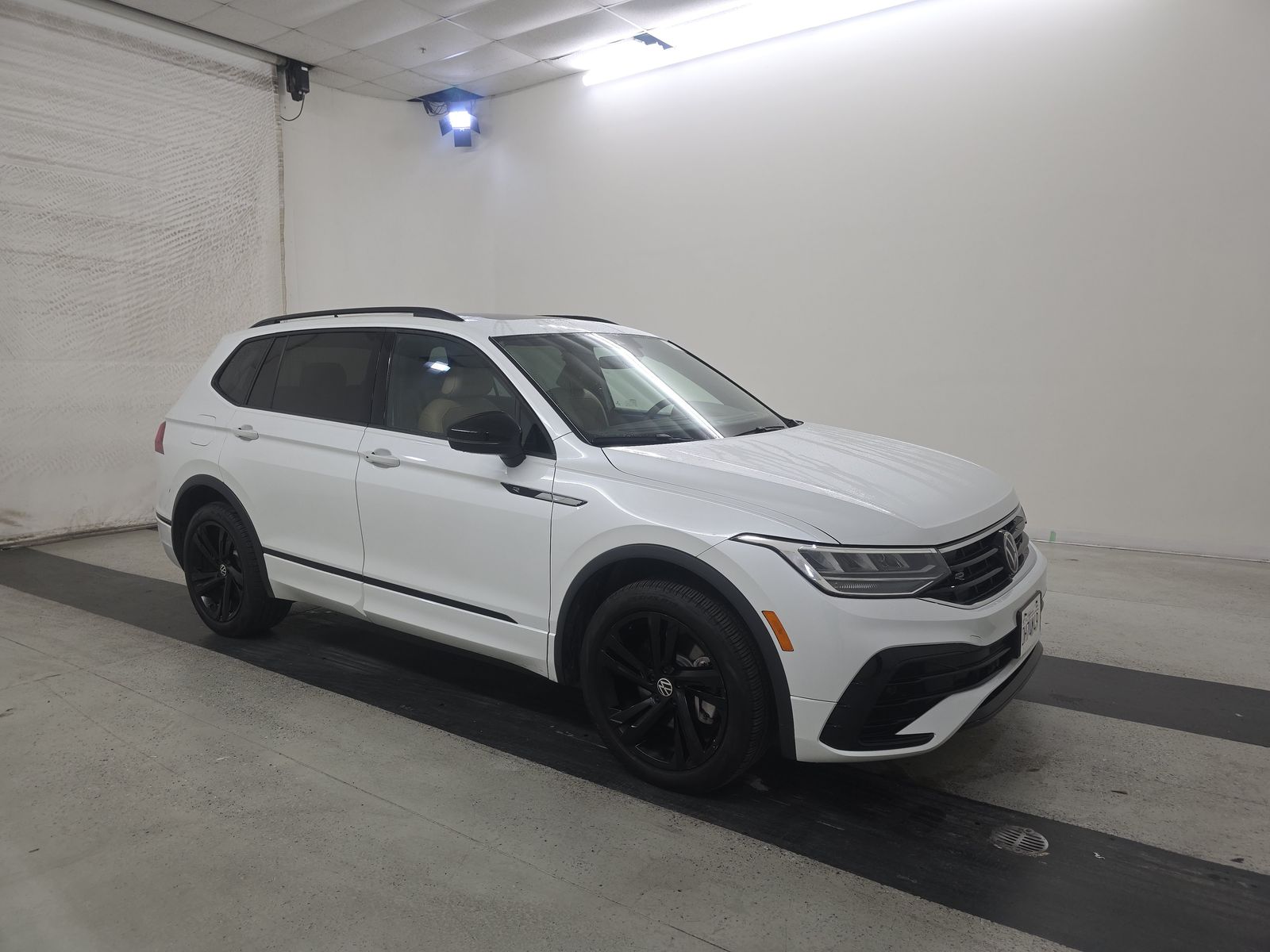 2024 Volkswagen Tiguan 2.0T SE R-Line Black FWD