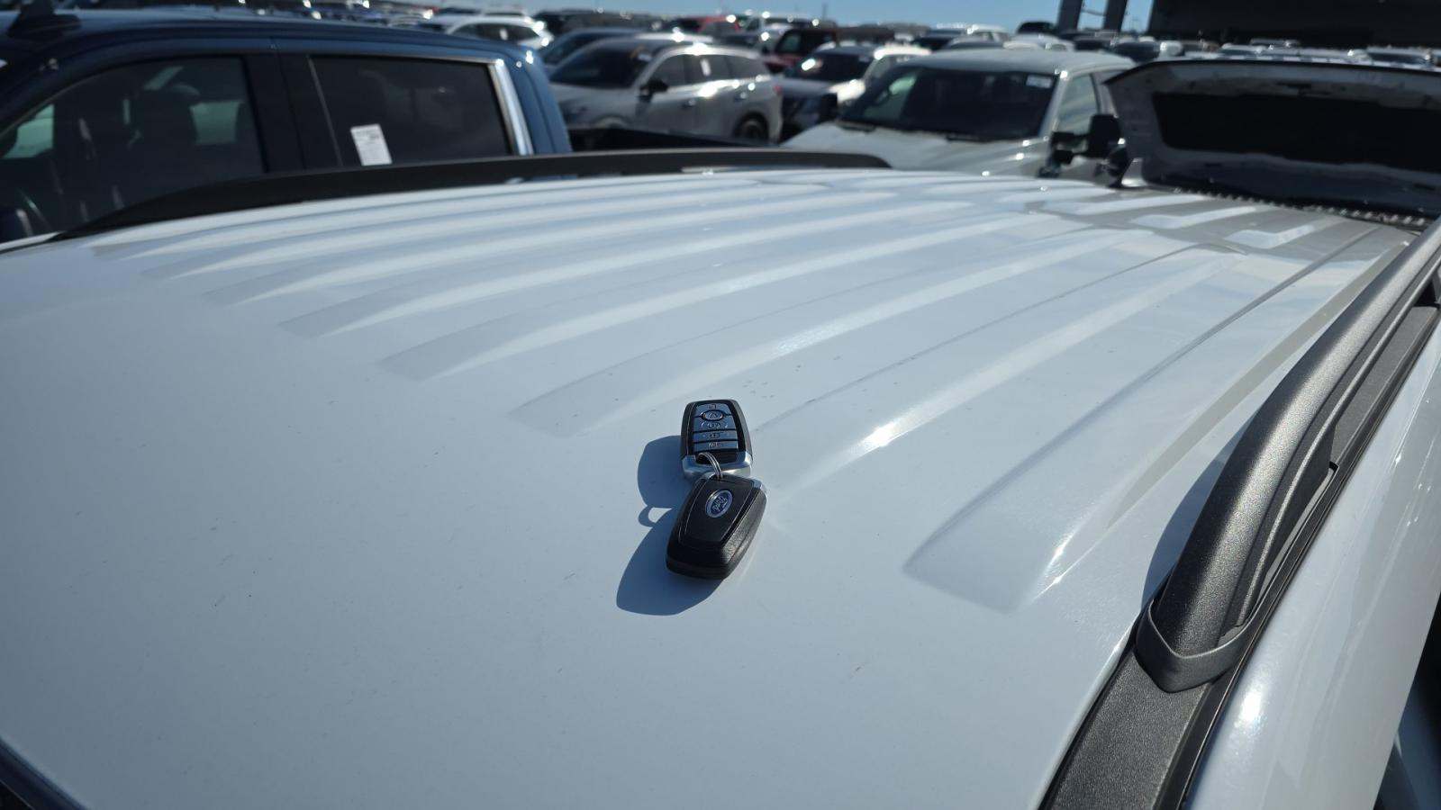 2023 Ford Explorer XLT RWD