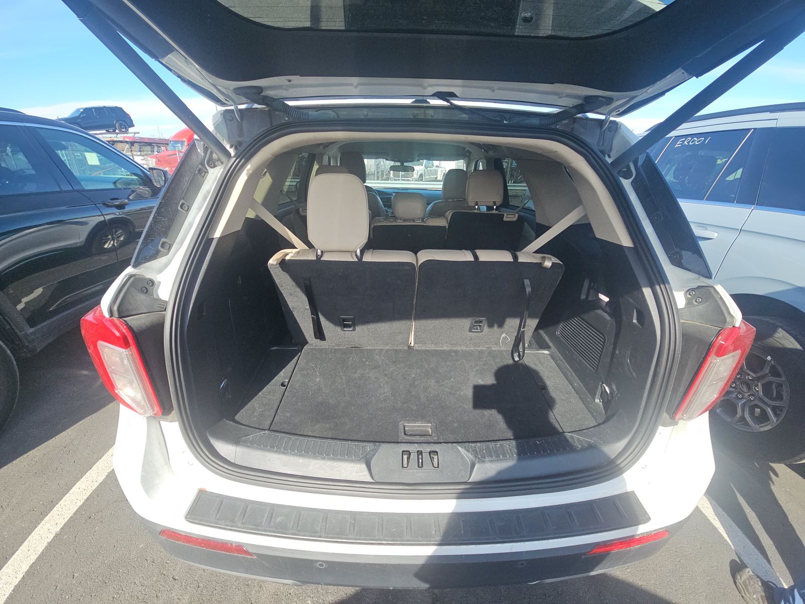 2023 Ford Explorer XLT RWD