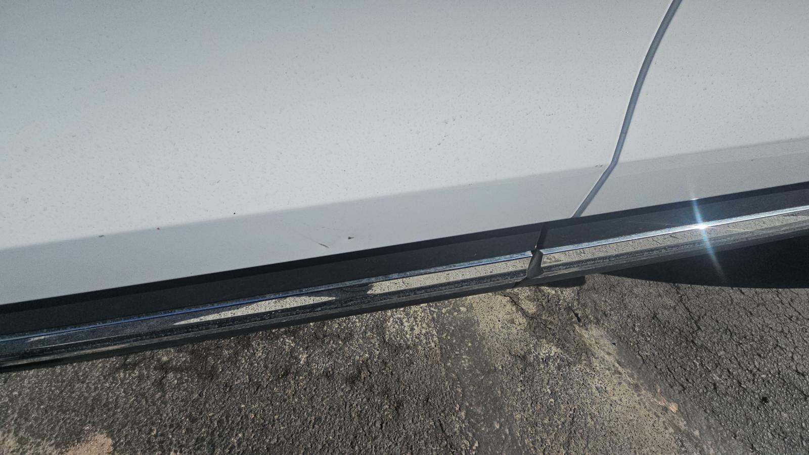 2023 Ford Explorer XLT RWD