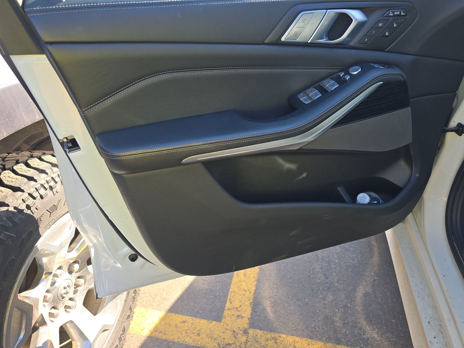 2020 BMW X7 M50i AWD