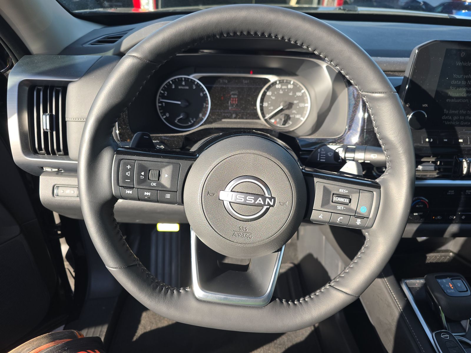 2024 Nissan Pathfinder SL FWD