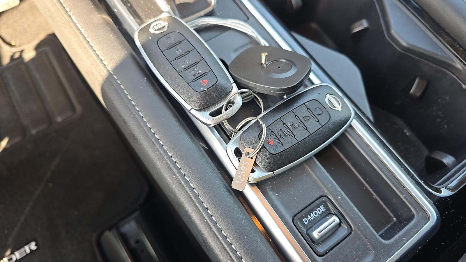 2024 Nissan Pathfinder SL FWD