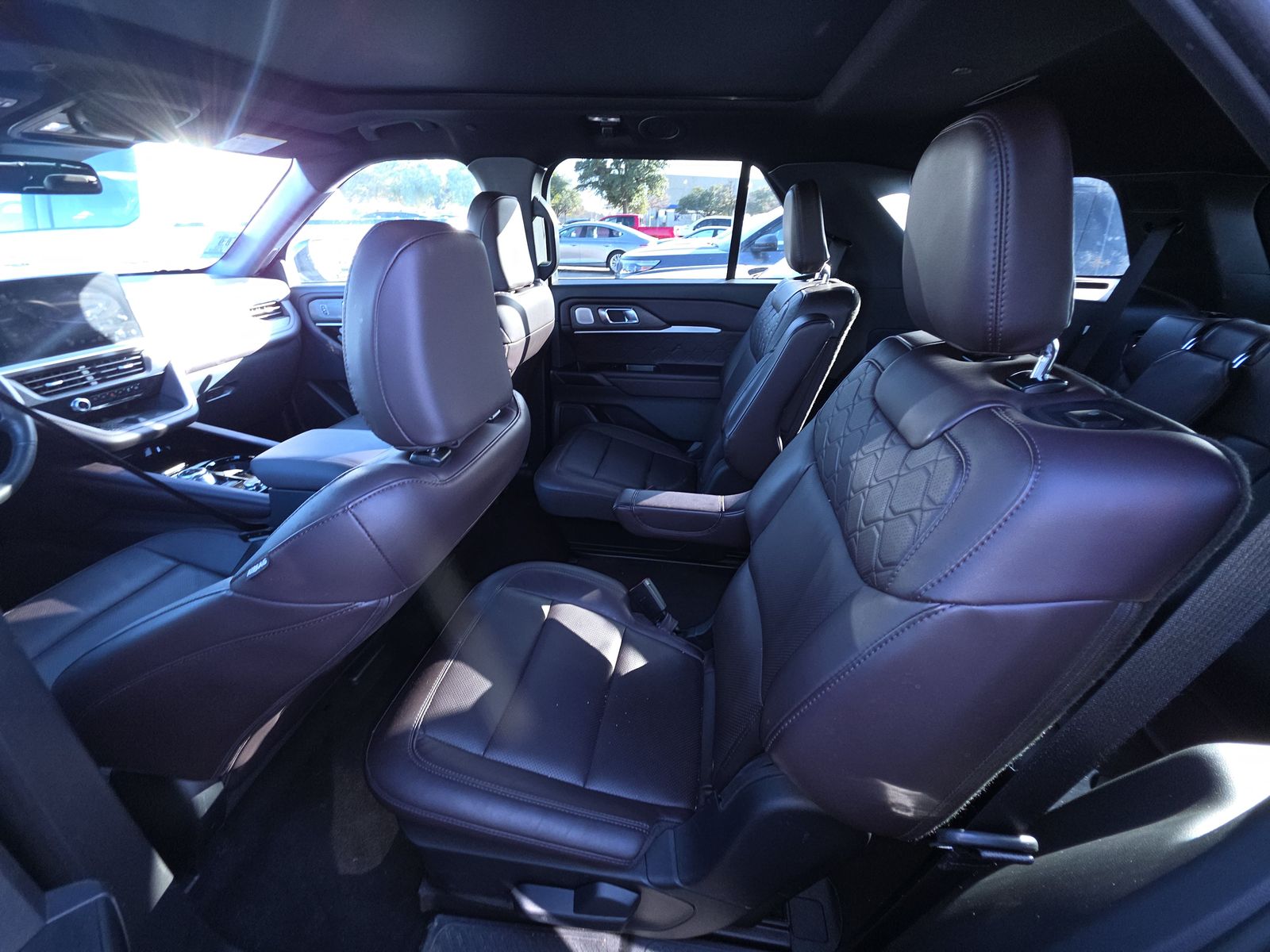 2025 Ford Explorer Platinum AWD