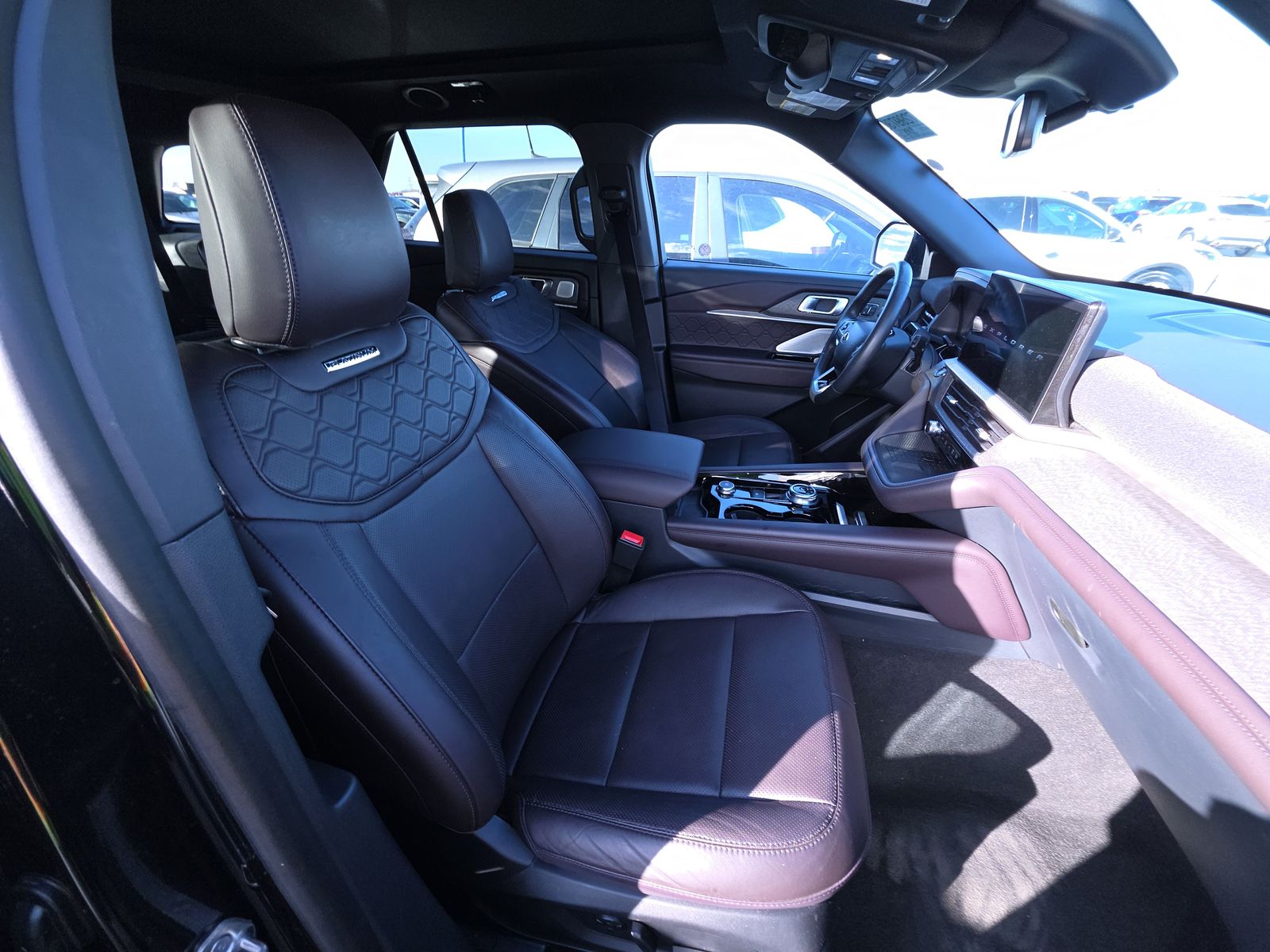 2025 Ford Explorer Platinum AWD