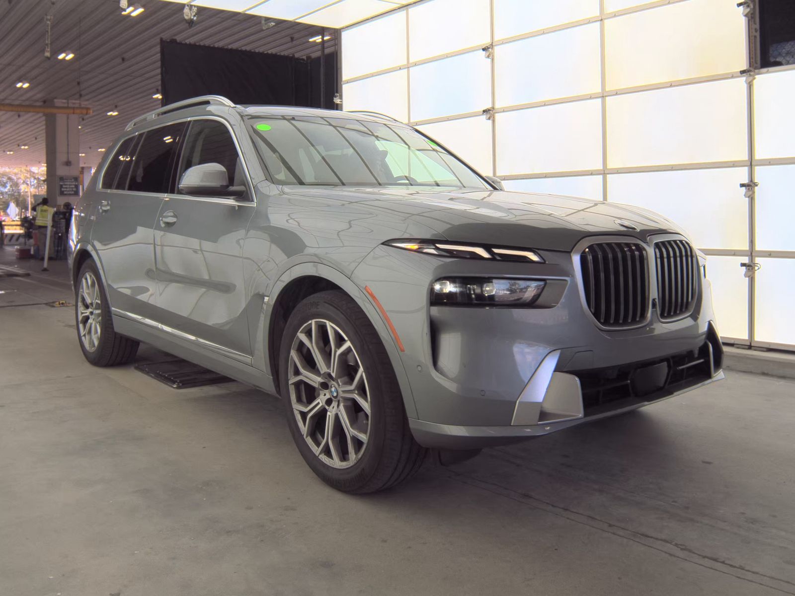 2025 BMW X7 xDrive40i AWD